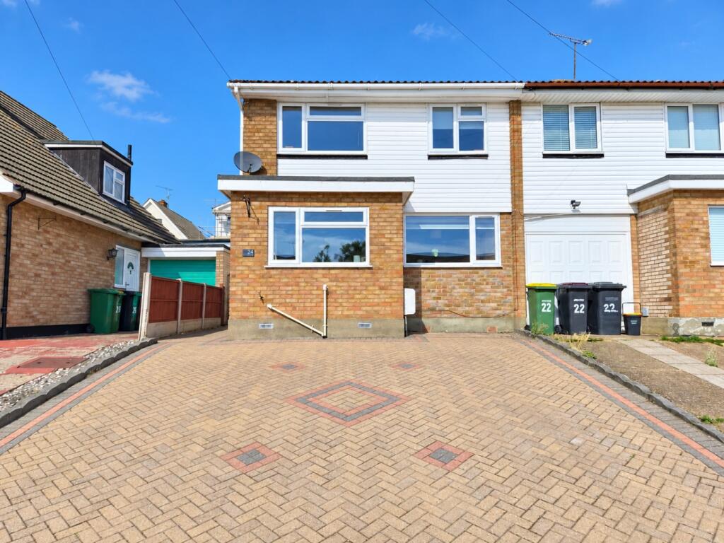 Main image of property: Russet Way, Hockley, Essex, SS5 5PH