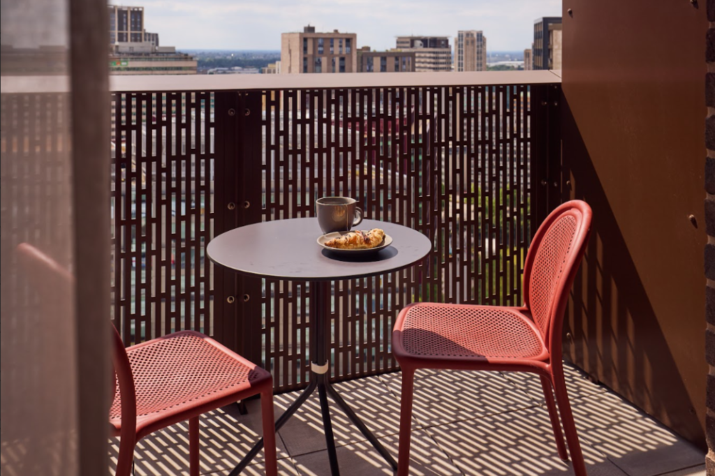 Main image of property: The Blossoms, 54, 37 Cherry Orchard Road, Croydon, London, CR0