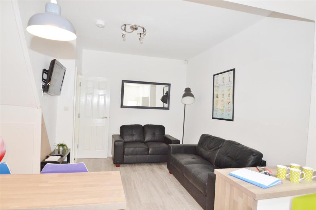House in Birmingham, Selly Oak - View 2