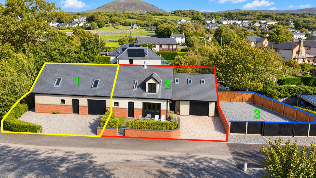 House in Llandudno, Gwynedd - View 2
