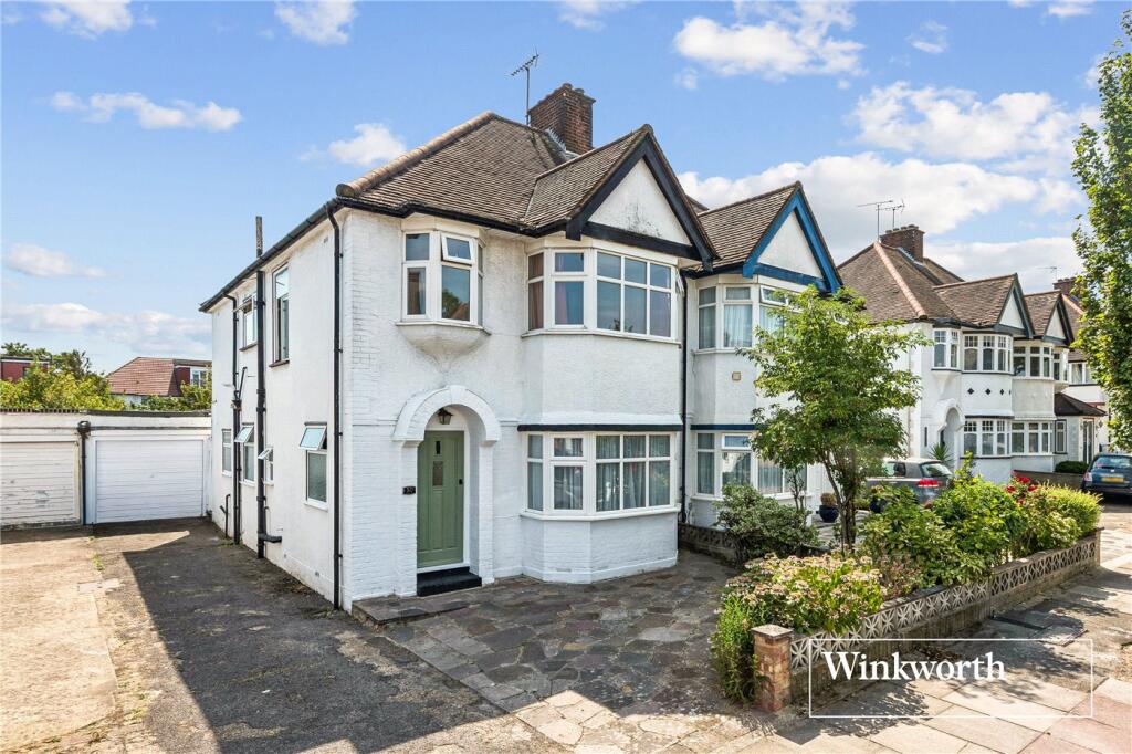 Main image of property: Kenver Avenue, North Finchley, London, N12