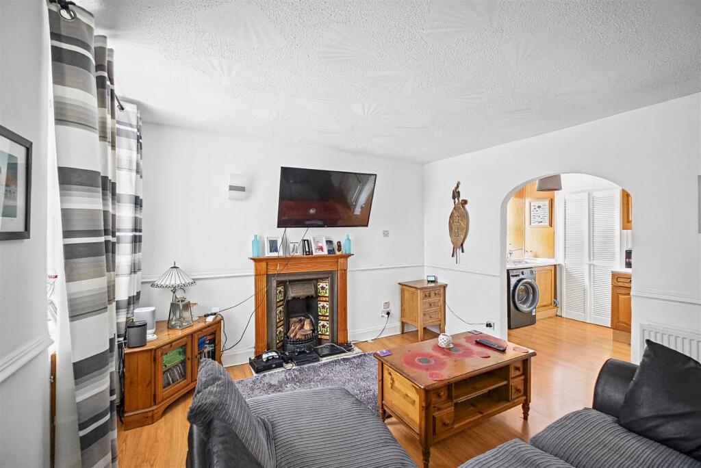 Apartment in Motherwell - View 4
