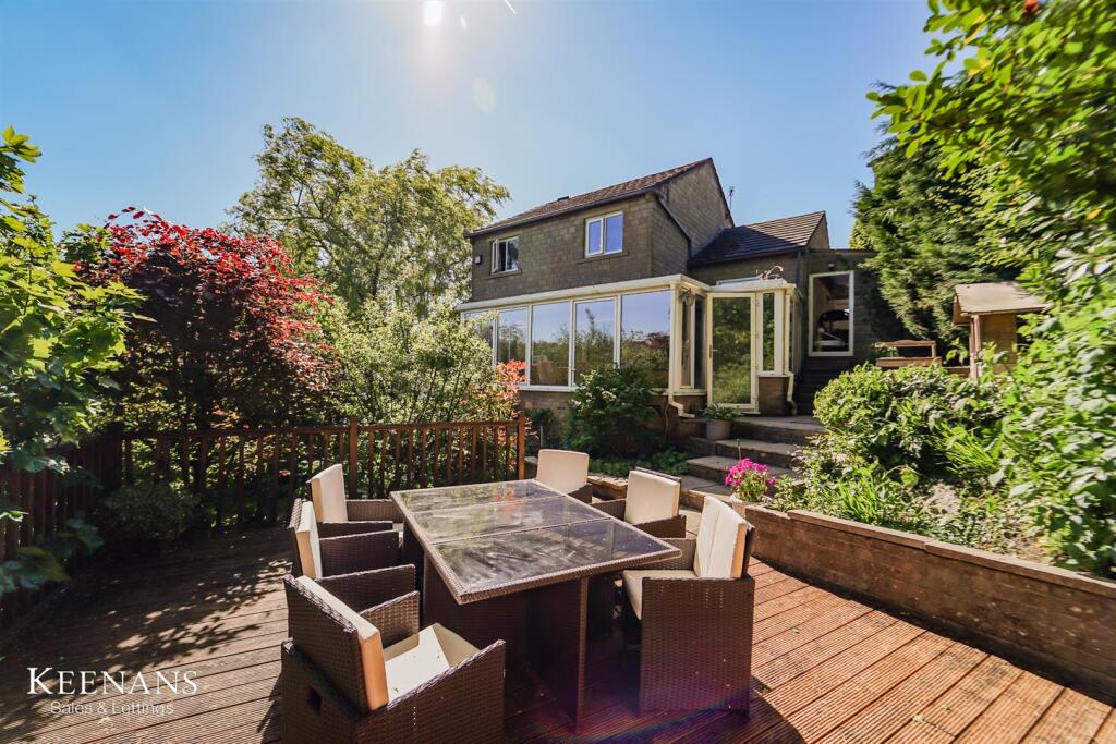 Additional image 41 of Barn Field Close, Colne