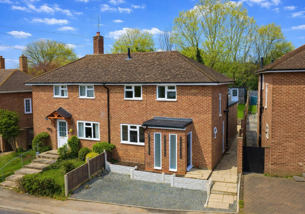 Main image of property: Pixies Hill Road, Chaulden, Hemel Hempstead