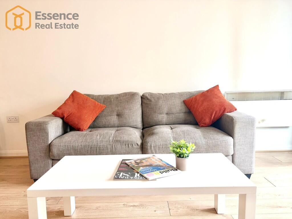 Apartment in Birmingham, Calthorpe Fields - More