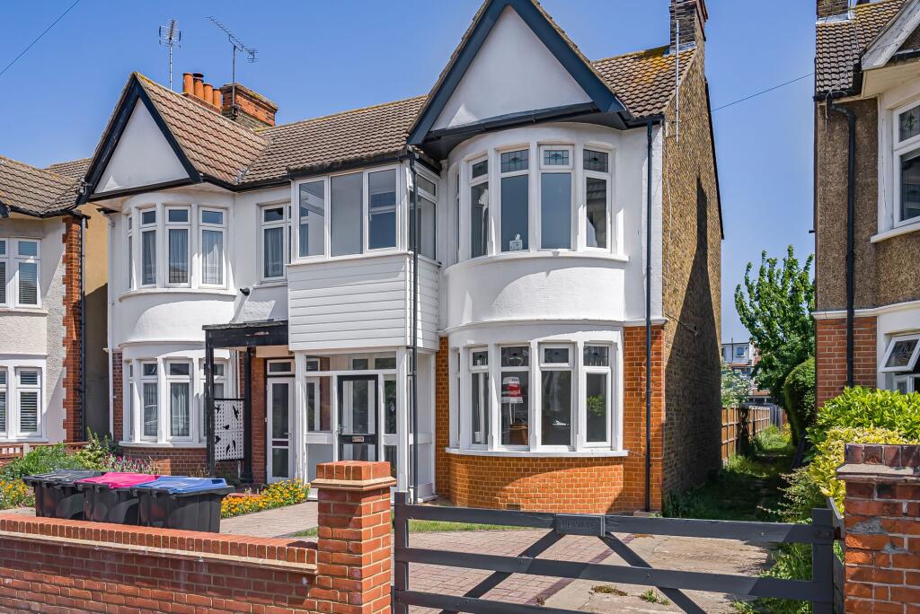 Main image of property: Ilfracombe Road, Southend-On-Sea, SS2