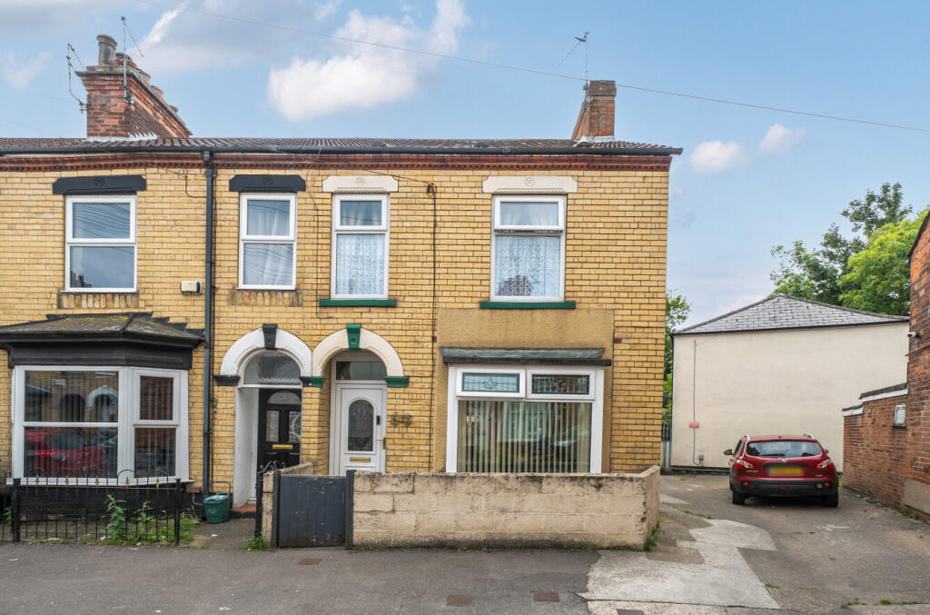 Main image of property: Dene Street, Hull, HU9