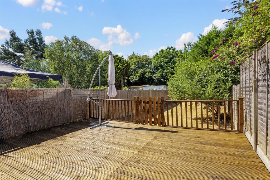House in Warwick, Lillington, Royal Leamington Spa - View 4