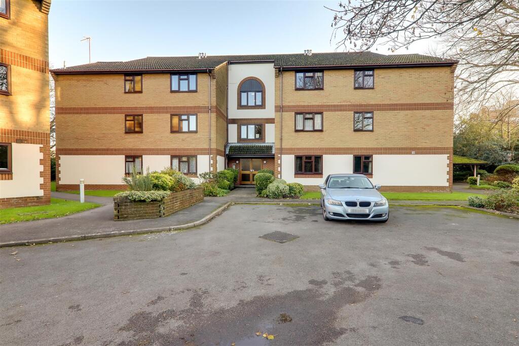 Main image of property: St. Botolphs Road, Worthing, BN11