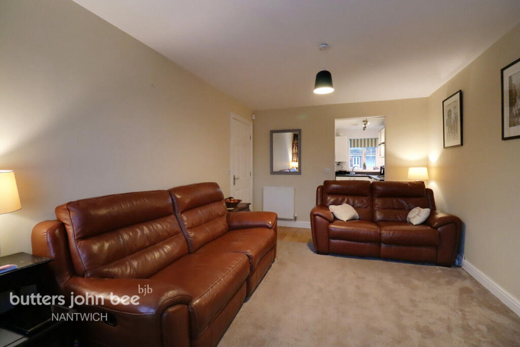 Eason Grove, Wistaston photo 4