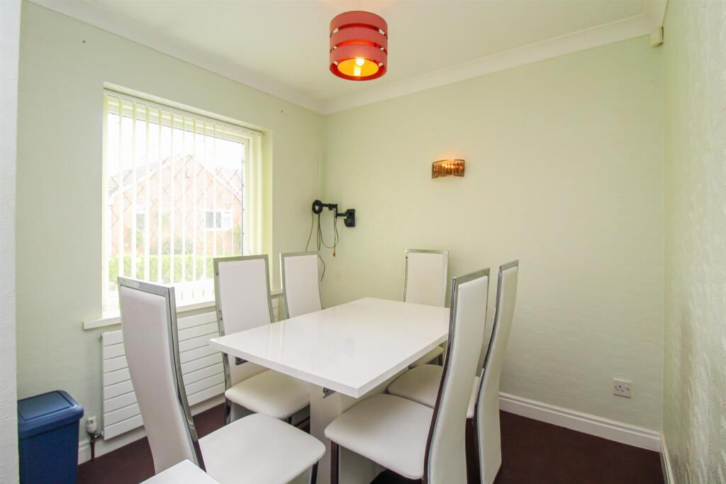 House in Leeds, East Ardsley - View 4