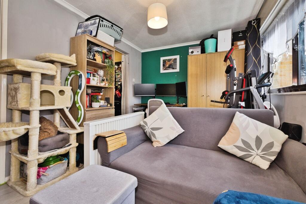Additional image 4 of Ivel Court, YEOVIL
