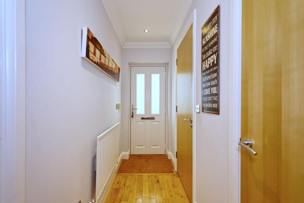 House in Horsham, North Heath, North Horsham - More