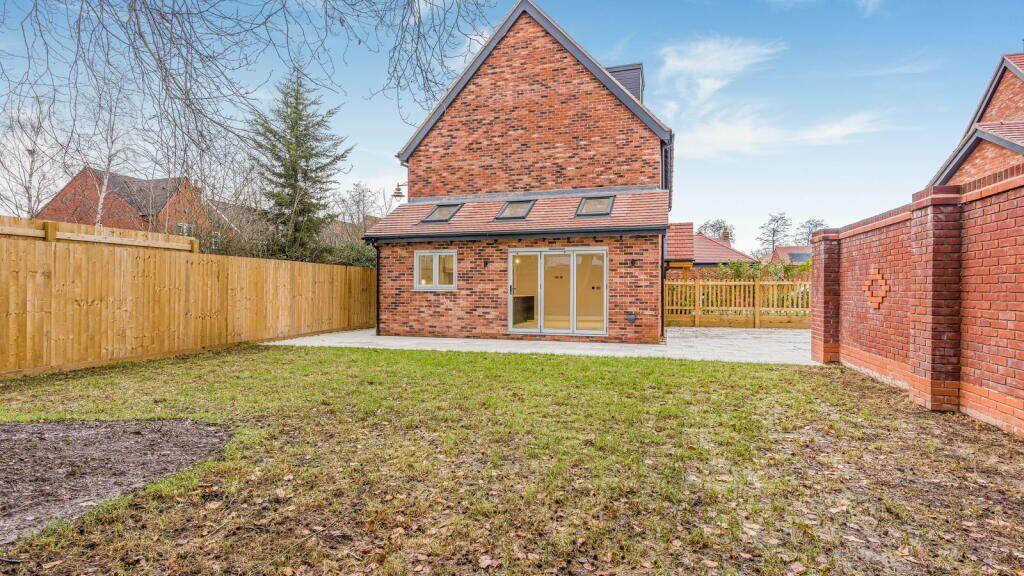 Additional image 39 of Wharf Farm, Dickens Heath Road