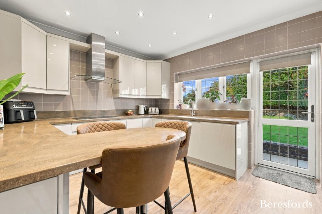 House in London - View 5