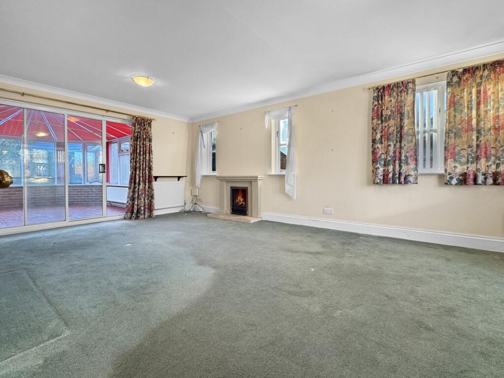 House in Northwood, Medham - View 4