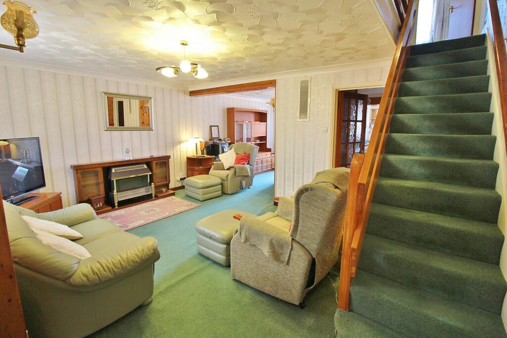 House in Portsmouth - More