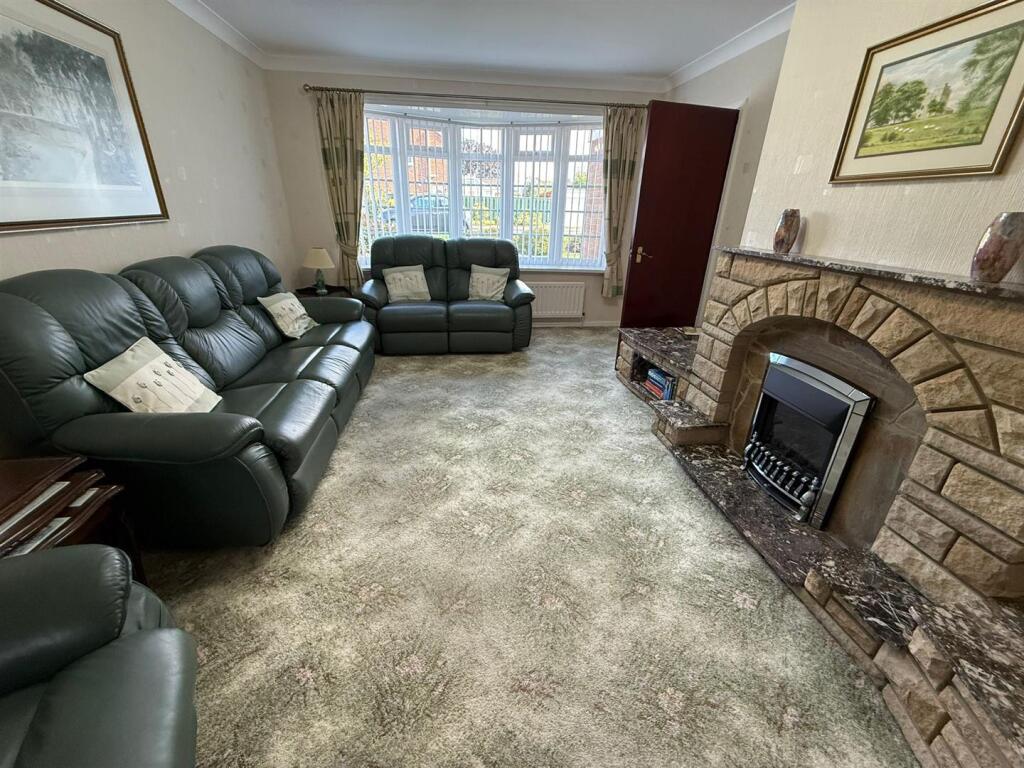 Claxton Avenue, Darlington photo 3