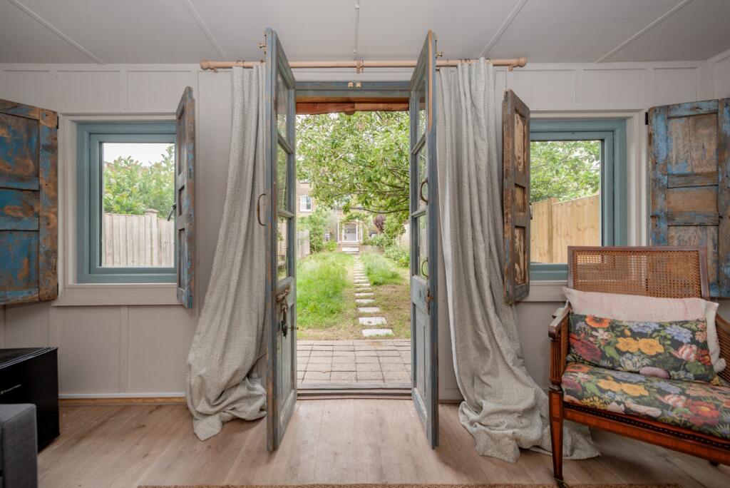 Apartment in London, Brondesbury Park, Brondesbury - View 5