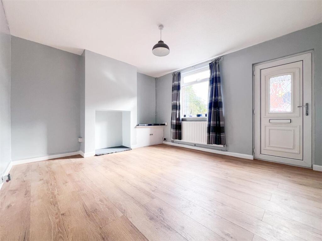 House in Stoke-on-Trent - View 2