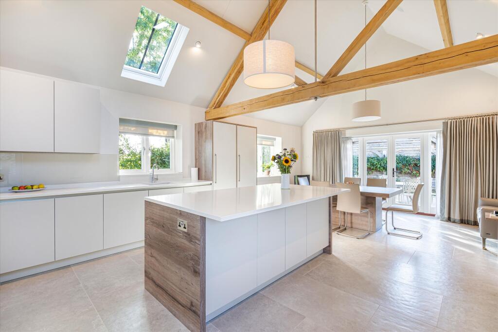 House in West Oxfordshire, Cassington - View 2