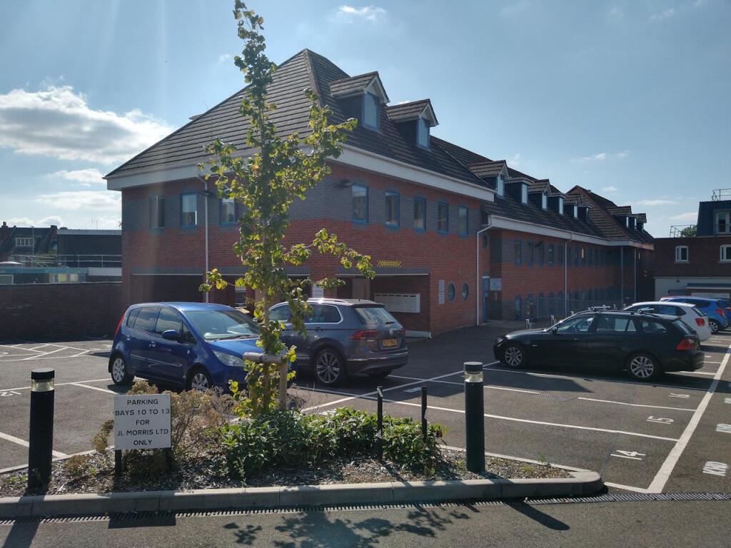 Manor House_rear Broadstone.jpg