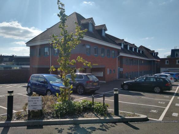 Manor House_rear Broadstone.jpg
