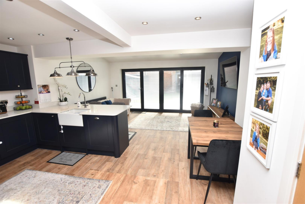 House in Doncaster - View 3