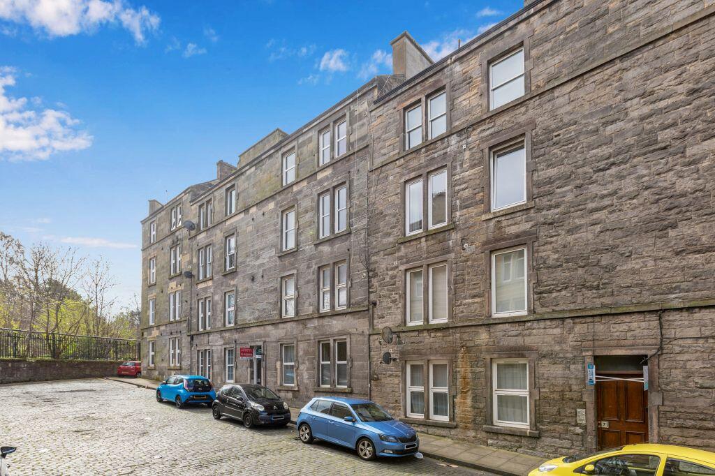 Main image of property: 9 (flat 2), Newton Street, Gorgie, Edinburgh, EH11 1TG