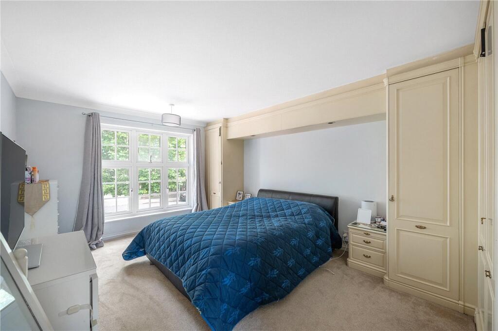 House in London - More