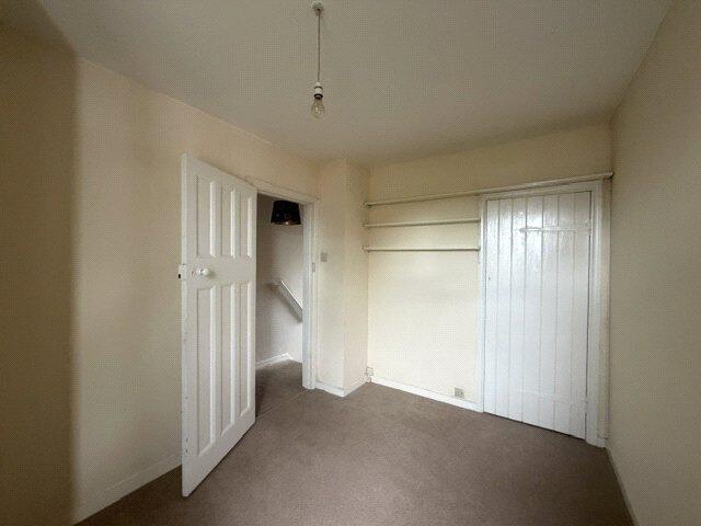 House in Reigate and Banstead, Merstham - More