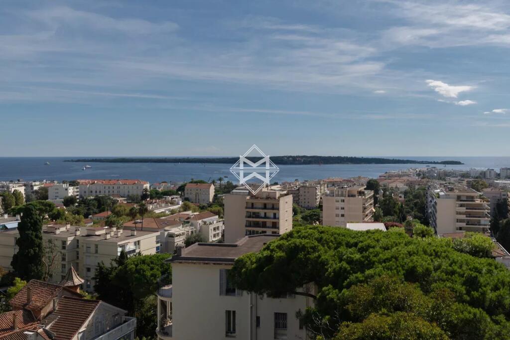 Main image of property: Provence-Alps-Cote d`Azur, Alpes-Maritimes, Cannes