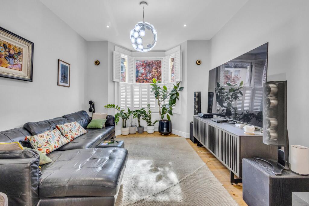House in London, Walthamstow Village, Leyton - View 5
