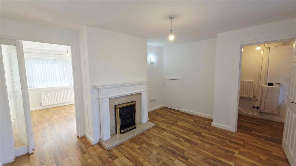 House in Winsford, Cheshire West and Chester - More