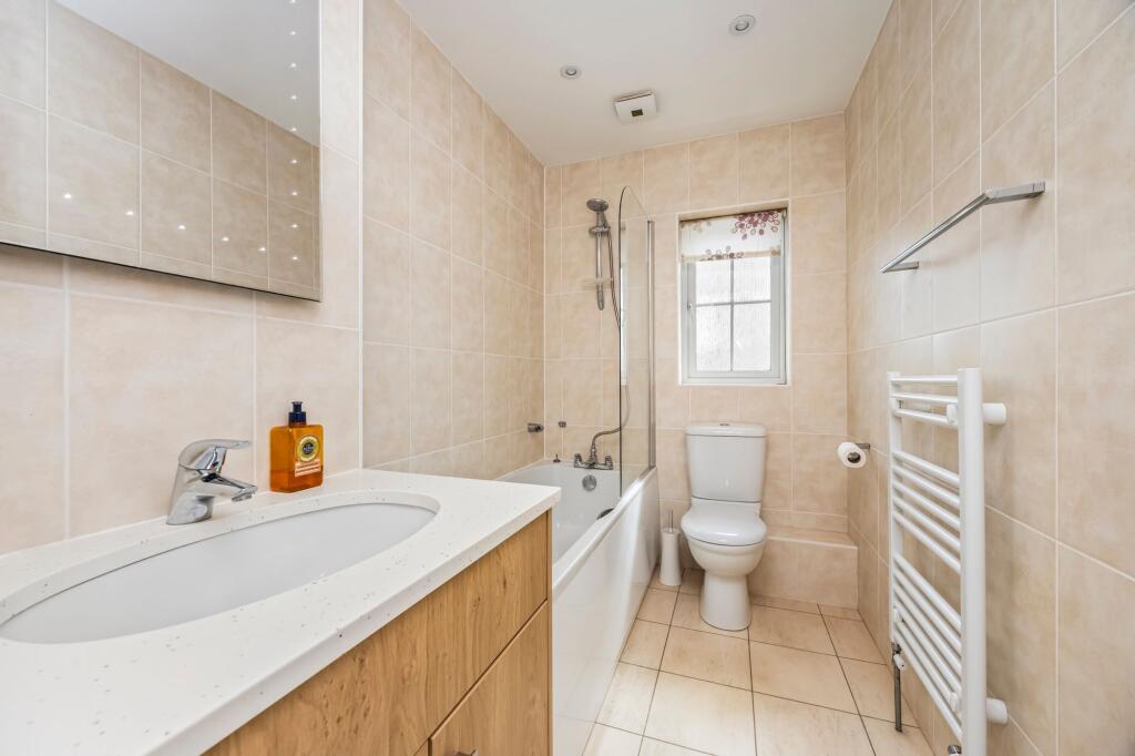 Chichester Road, Hellingly, BN27 - View 6