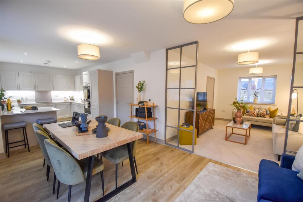 Plot 9 The Hyland, Stocks Lane, Kelvedon Hatch CM15 0BN photo 4