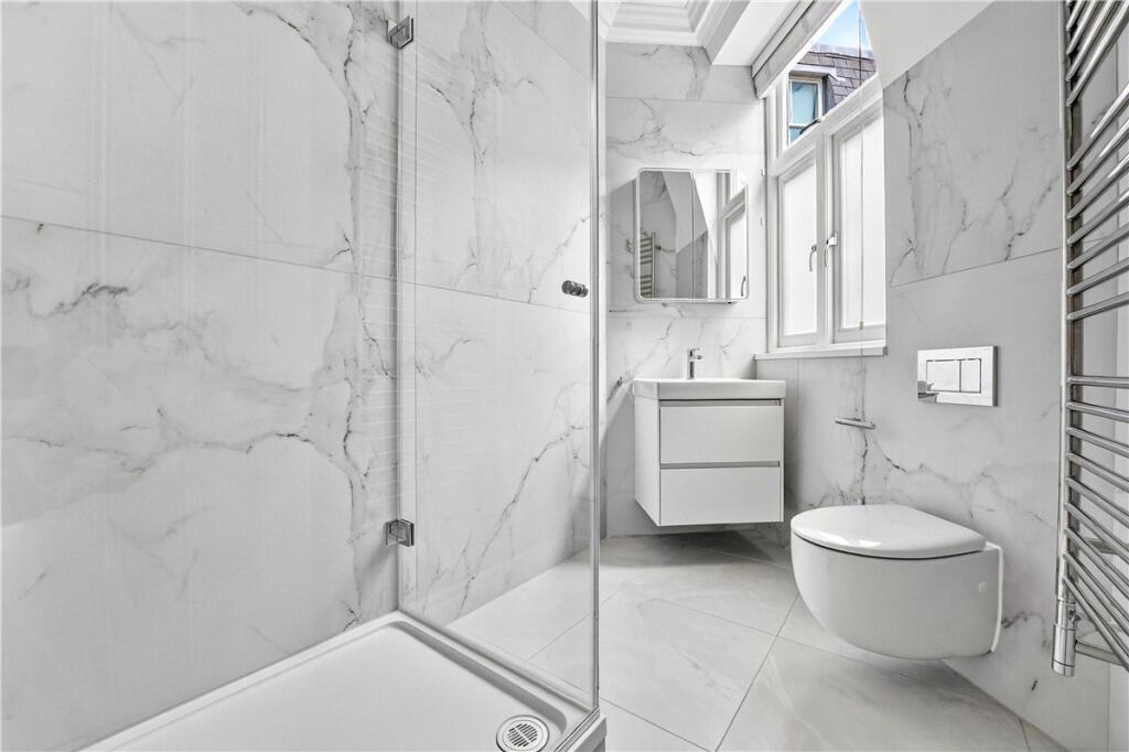 Apartment in London - More