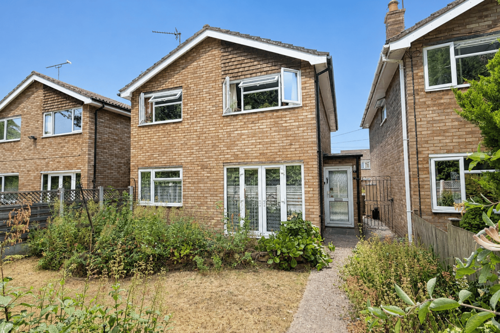 Main image of property: Yew Tree Walk, Clifton, Shefford, SG17