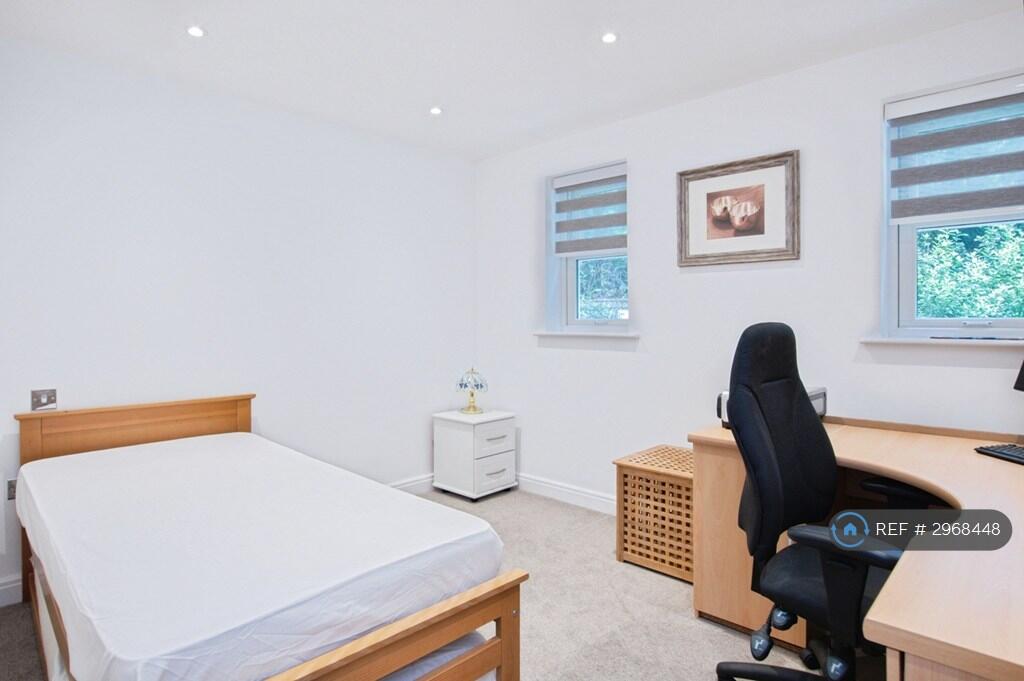 Property photo 11