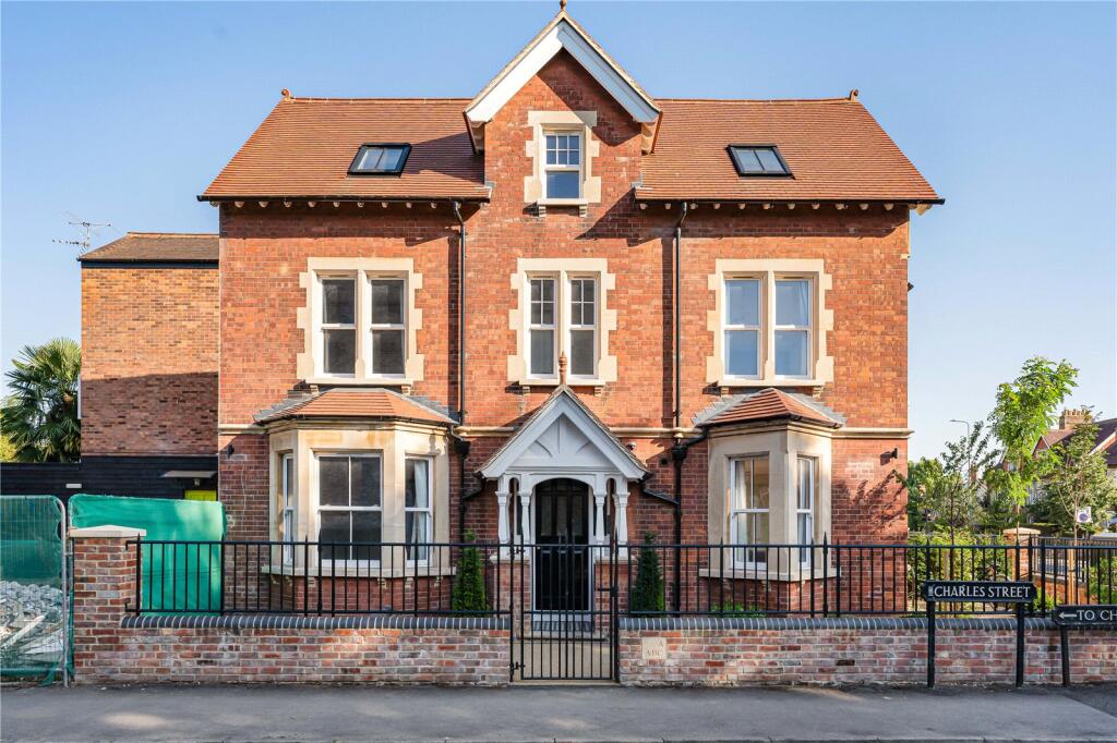 Main image of property: IFFLEY ROAD, OXFORD, OX4