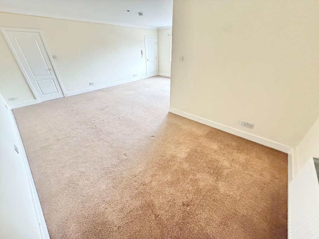 Apartment in Chester - More