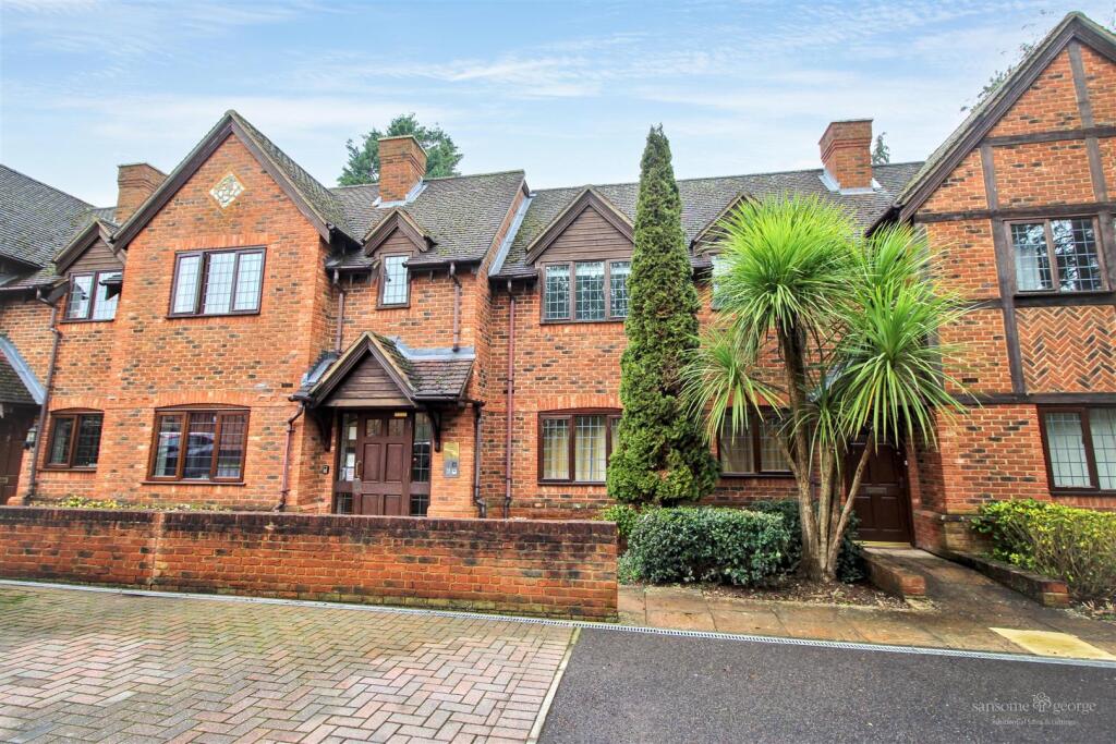 Main image of property: Denefield Gardens, Tilehurst, Reading