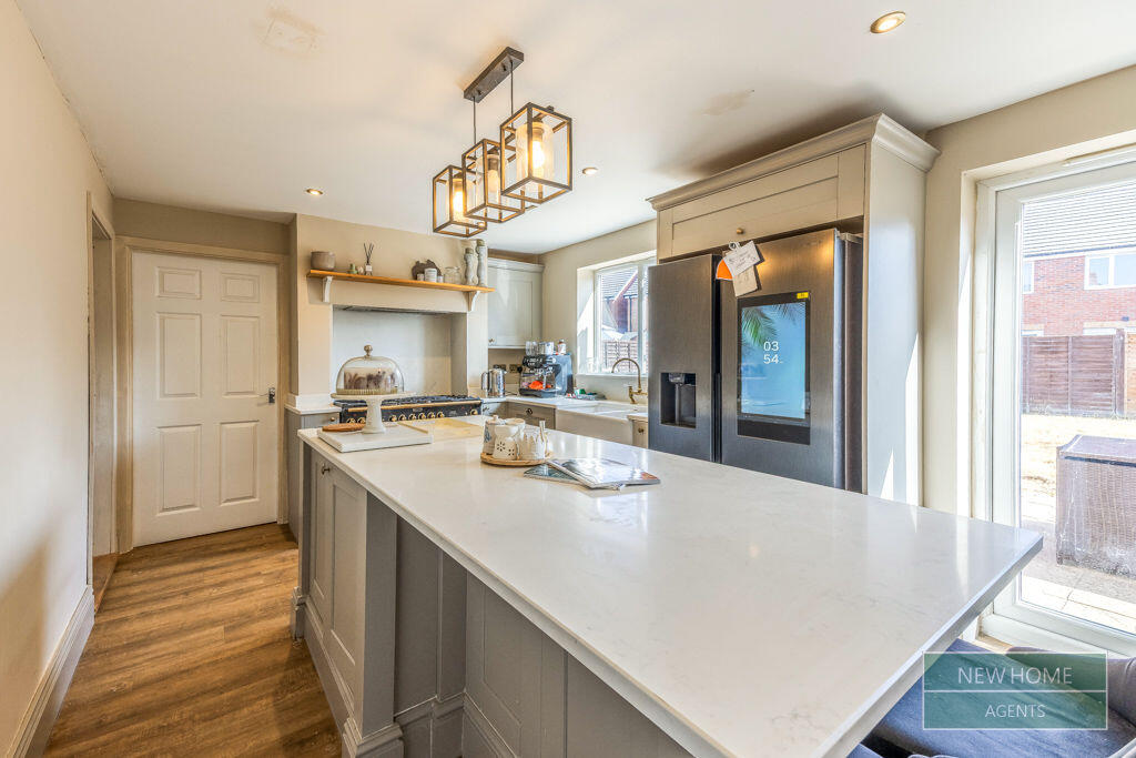 House in Gloucester - View 3