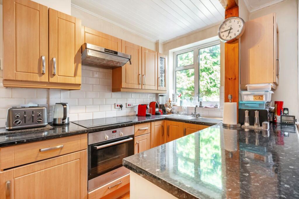 House in Twickenham, Whitton - More