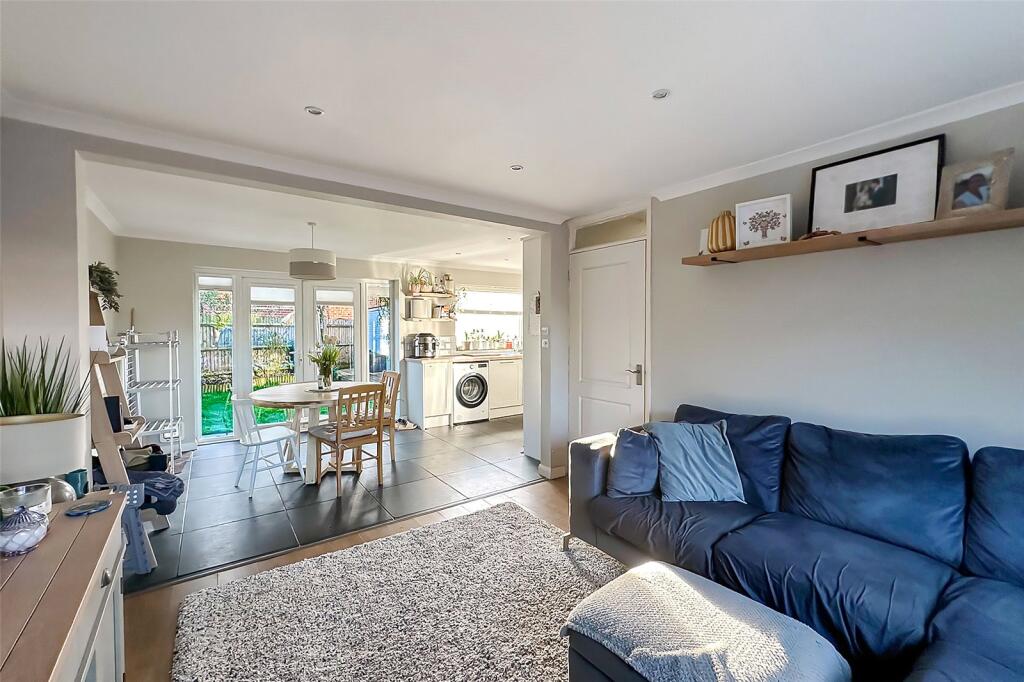 Bewley Road, Angmering, West Sussex photo 3
