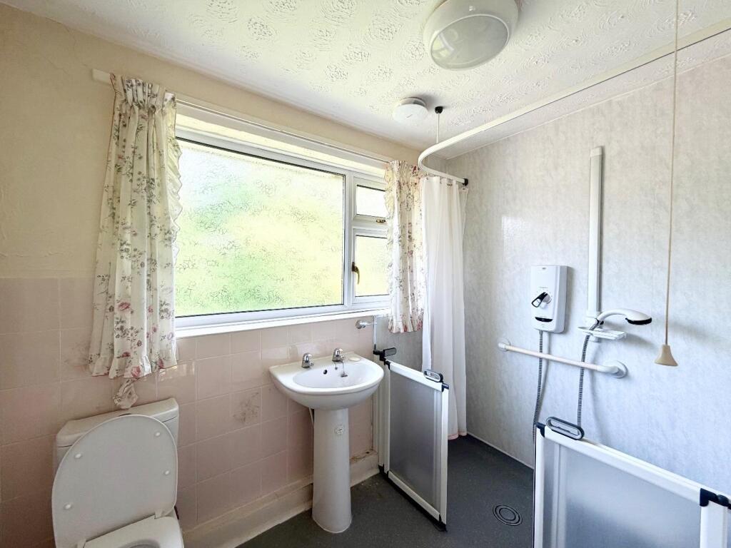 House in Stockton-on-Tees, Norton - More