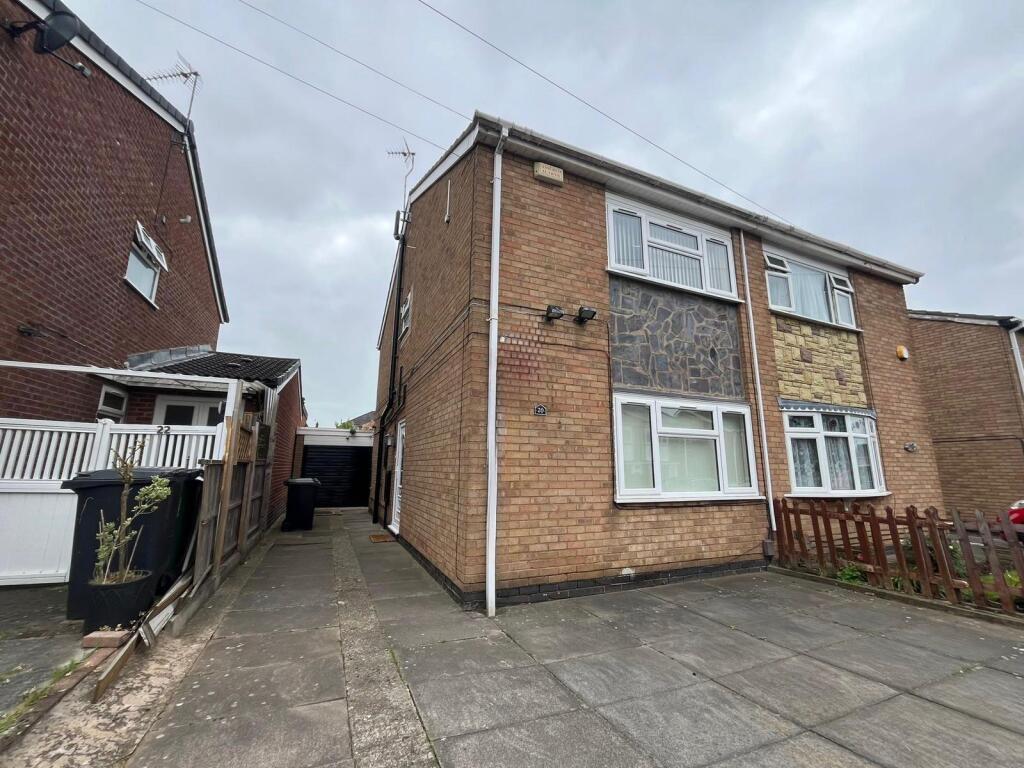 Main image of property: Pinewood Avenue