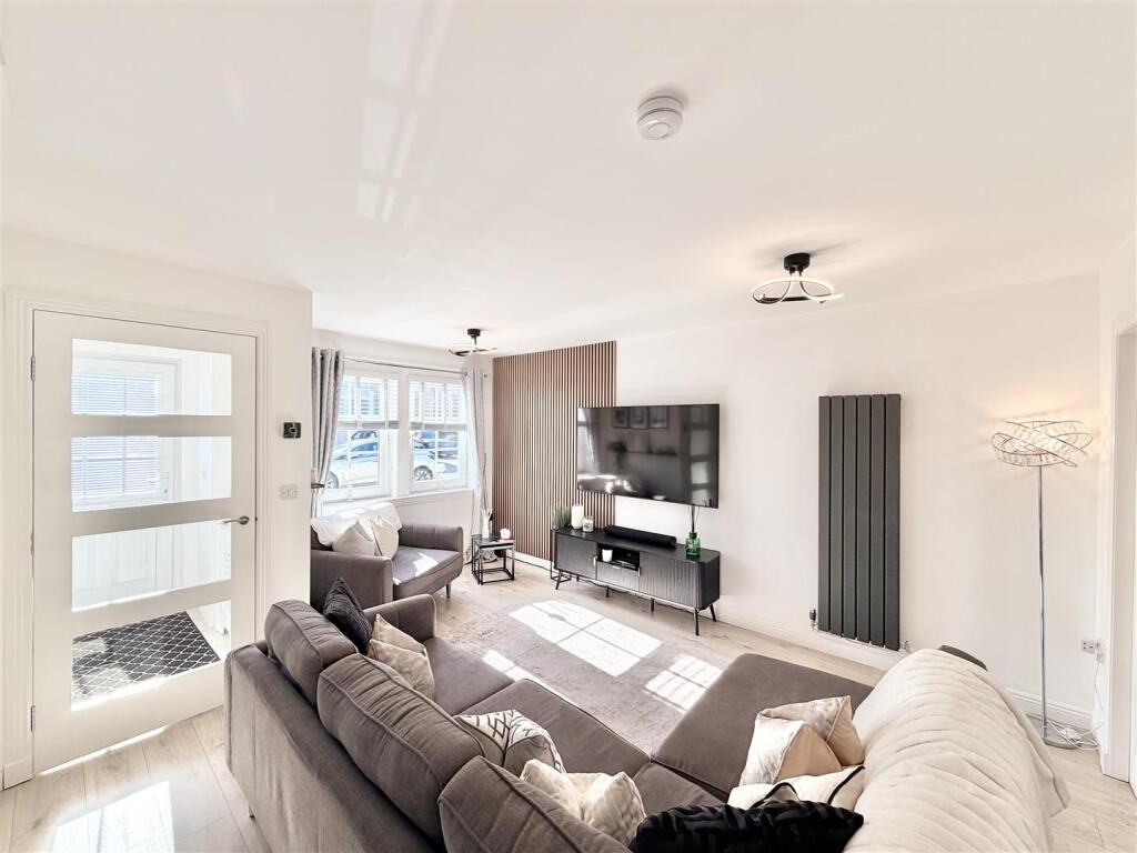House in Motherwell, Brannock Park, Carfin - View 4