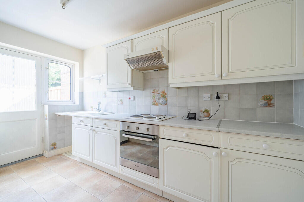 House in Dudley - View 2
