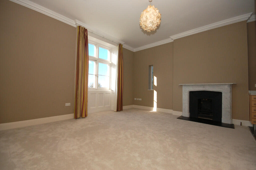 Apartment in Tonbridge - View 2